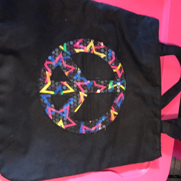 Peace tote - Picture 2 of 3